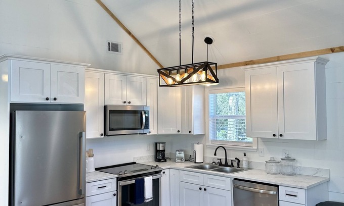 Poulan House | Charming 2-B2B Home in Poulan, GA