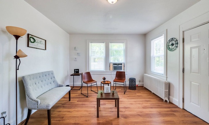 Portsmouth House | Charming 2-Bdrm Gem! Near Casino!