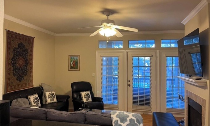 Waters Park Condo | Charming 2-Bed/2-Bath condo w/Pool in fantastic Austin, near Domain & Arboretum