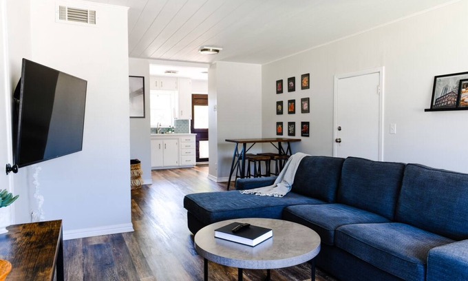 Central Oklahoma City House | Charming 2-bedroom house in wonderful Oklahoma City with AC, WiFi