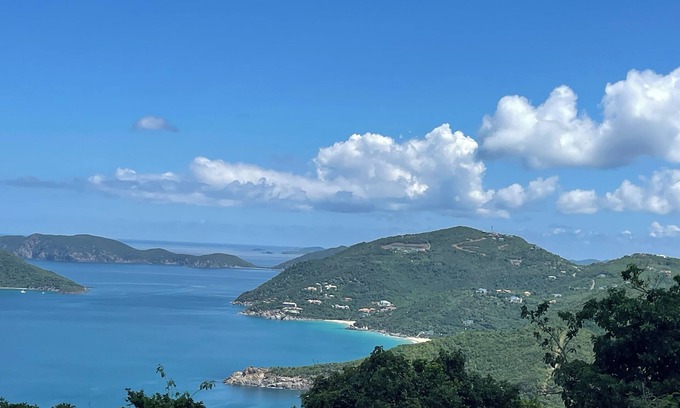 East End Apartment | Charming 2-bedroom apartment in lovely Tortola with AC