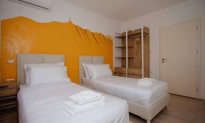 Shkoder Apartment | Charming 2-bedroom apartment with WiFi, AC in wonderful Shkodër