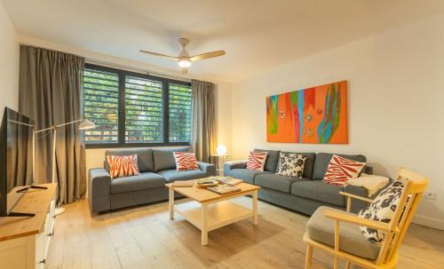 Los Remedios Apartment | Charming 2 Bedroom Apartment by Torre Del Oro By OCityzen