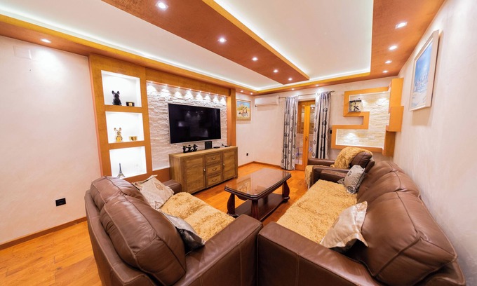 Podmaine Apartment | Charming 2-Bedroom Apartment with Balcony in beautiful Budva
