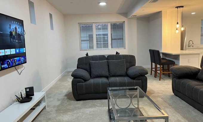 Arcadia House | Charming 2-bedroom Arcadia townhome in brilliant Arcadia with WiFi, AC