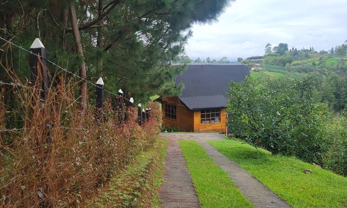 Marinilla House | Charming 2-bedroom bungalow with WiFi in delightful Antioquia