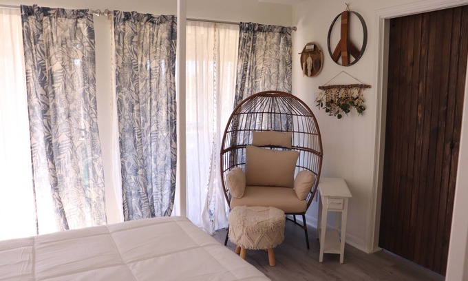 April Sound Condo | Charming 2 Bedroom Condo in Scenic Lake Conroe Lakeside Community!