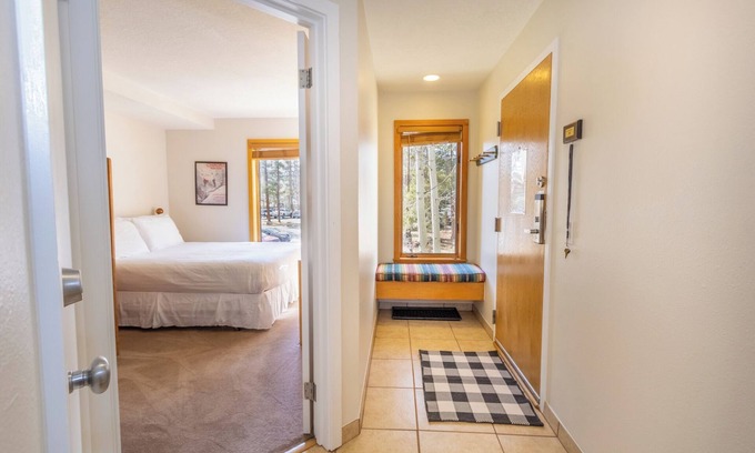 Keystone Condo | Charming 2-bedroom condo in brilliant Keystone with views and shuttle