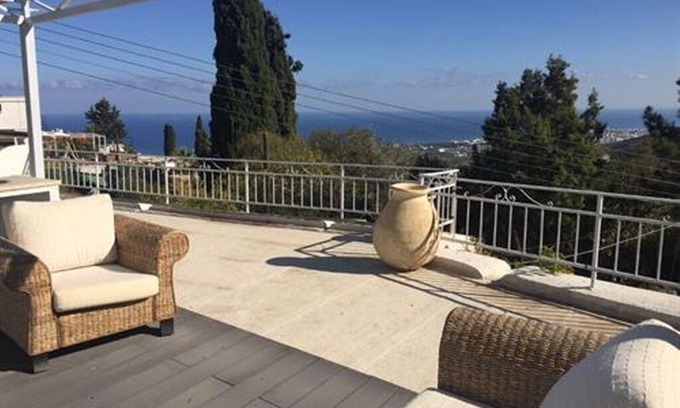 Karaman Cottage | Charming 2 bedroom cottage in the heart of Karmi village
