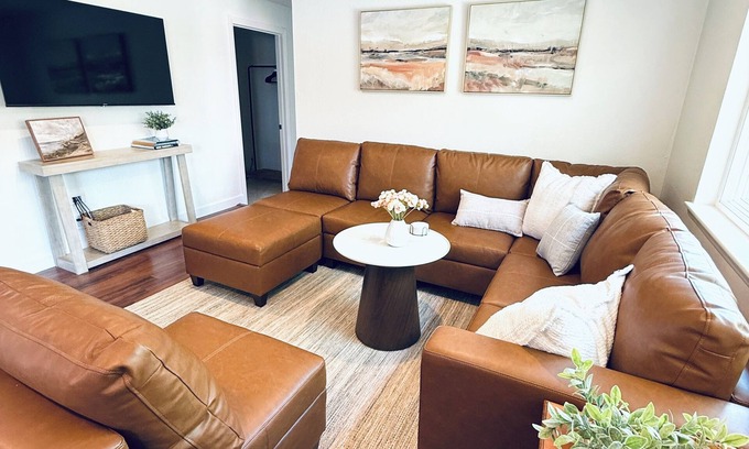 Moss Beach Cottage | Charming 2-bedroom cottage less than one mile to Montara beach