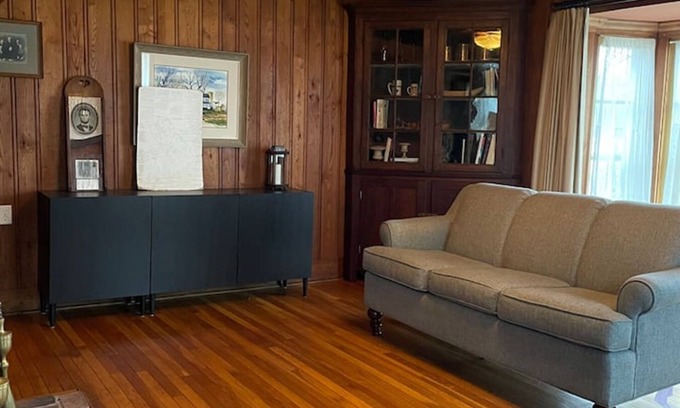 Denver Cottage | Charming 2-bedroom cottage in enchanting Erin with AC, WiFi