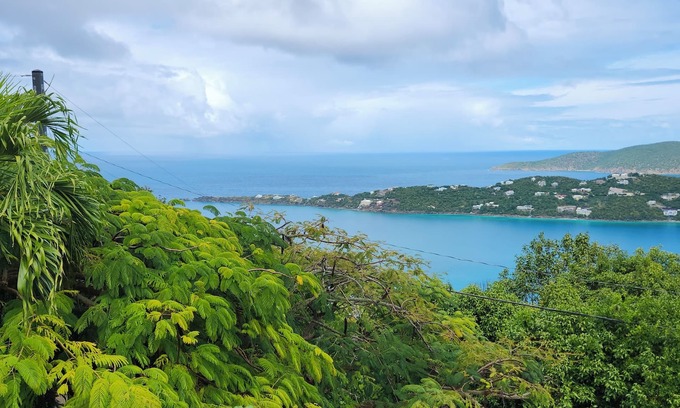 Estate Lerkenlund House | Charming 2-Bedroom House with Breathtaking Views in St. Thomas, Virgin Islands.