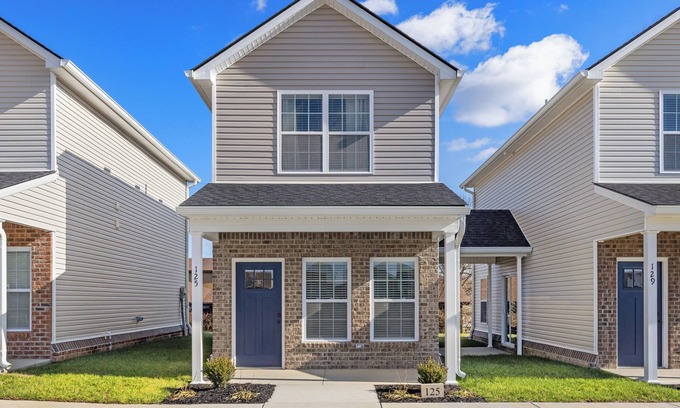 Berea House | Charming 2-bedroom house with WiFi, AC in lovely Berea