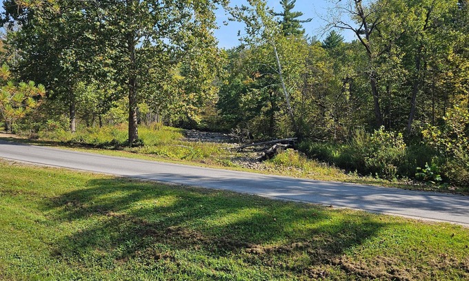 St. Johnsville House | Charming 2-bedroom mobile home with WiFi & Window AC in Fort Plain