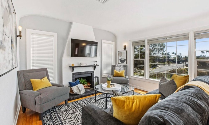 South Park House | Charming 2 Bedroom South Park Getaway w/Patio!