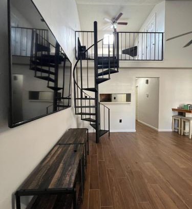 South Baton Rouge Apartment | Charming 2-bedroom townhome in brilliant Baton Rouge minutes from LSU