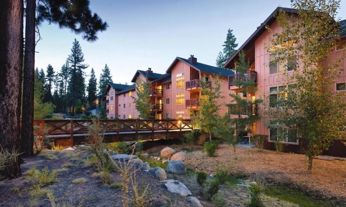 Elk Point Condo | Charming 2-bedroom condo close to ski resort with WiFi in beautiful Zephyr Cove