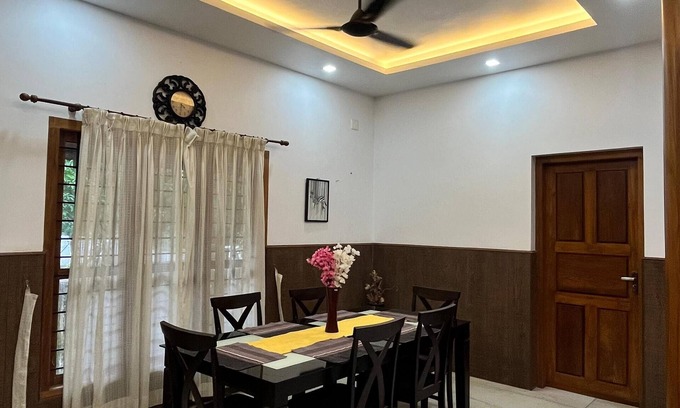 North Paravur Villa | Charming 2-bedroom villa with WiFi, AC in enchanting Kochi