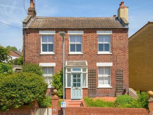 Southville House | Charming 2 double bed cottage style house