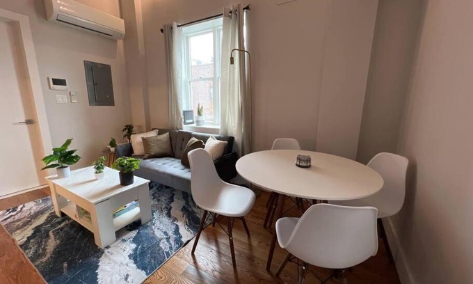Flatbush Apartment | Charming 2B duplex in Prospect Park