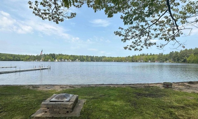 Acton Cottage | Charming 2BR Cottage With 50' of waterfront