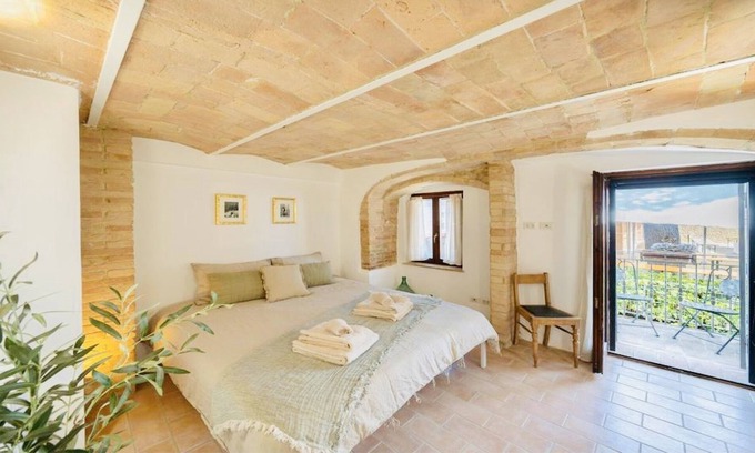 Fratta House | Charming 2BR in Umbria, between Florence & Rome