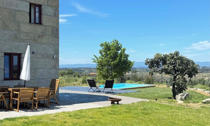 Seia Other | Charming 3-bedroom farmhouse with AC and WiFi in Serra da Estrela,