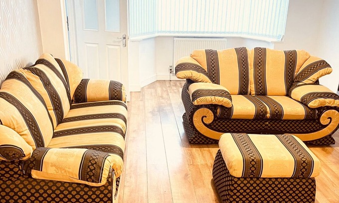 Birmingham House | Charming 3-bed Holiday House in Birmingham