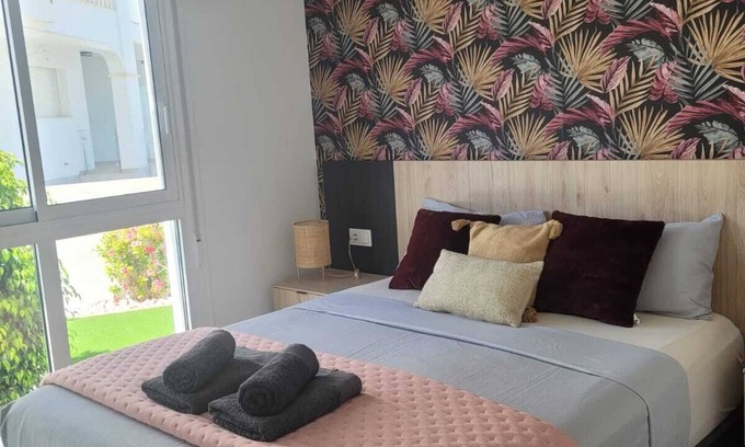 Quesada Apartment | Charming 3-bedroom apartment with AC, WiFi in soothing Quesada