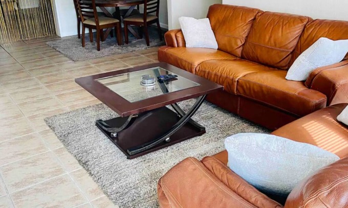 Cocoa West House | Charming 3-bedroom bungalow with AC and WiFi in welcoming Cocoa