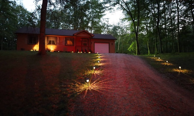 Farwell Cabin | Charming 3-bedroom cabin with wonderful nature view in Farwell
