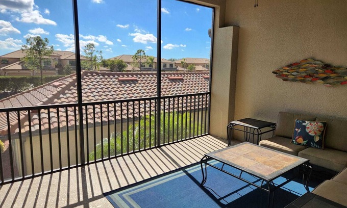 Bradenton Condo | Charming 3-bedroom condo in Bradenton with WiFi and AC