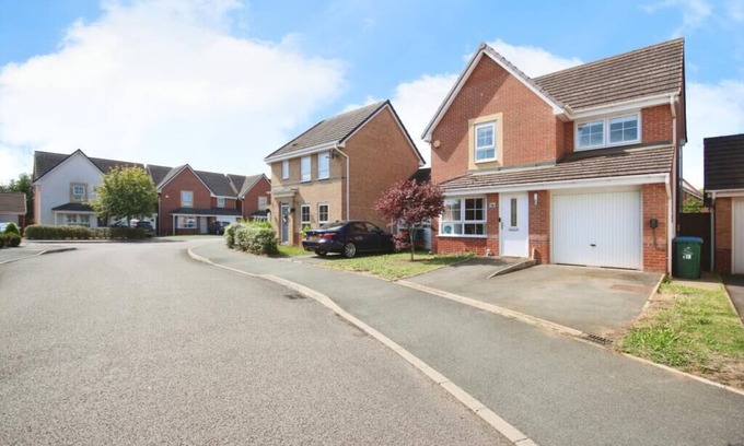 Wyken House | Charming 3-bedroom house in lovely Coventry with WiFi