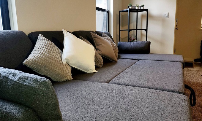 Columbus House | Charming 3-bedroom house in lovely Easton Area of Columbus with AC, WiFi