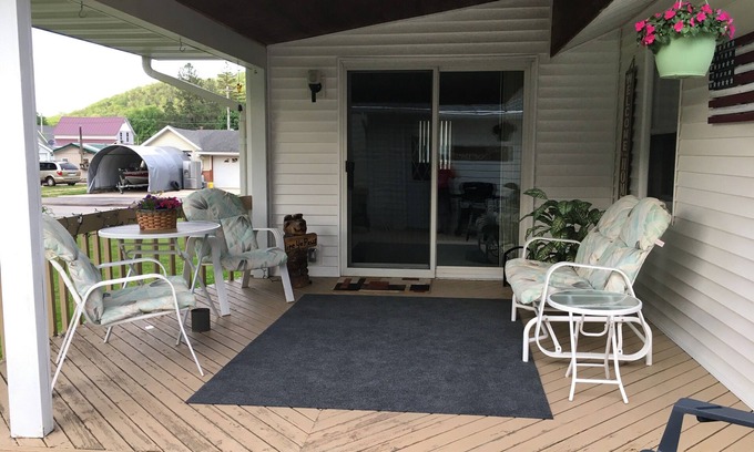 Peterson House | Charming 3-bedroom house next to the bike trail