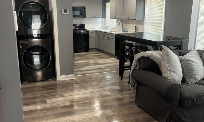 Trenton House | Charming 3-bedroom house with AC, WiFi in fantastic Trenton