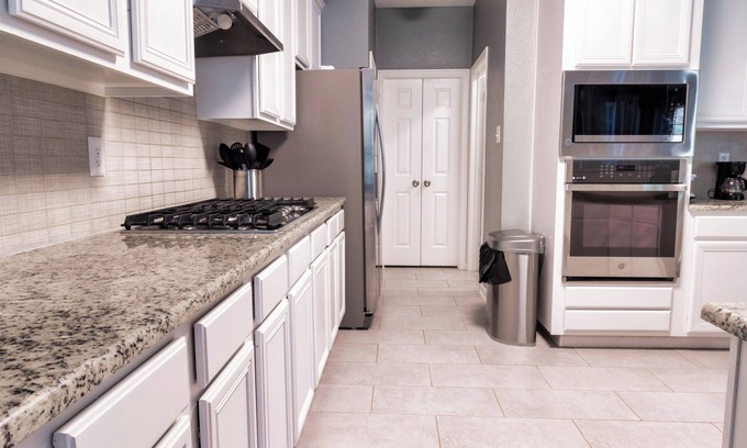 Valley Ranch House | Charming 3-bedroom house with AC and WiFi in Irving