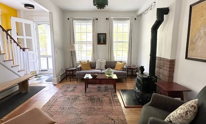 Portland House | Charming 3-bedroom townhome on Great Diamond Island in Portland, ME