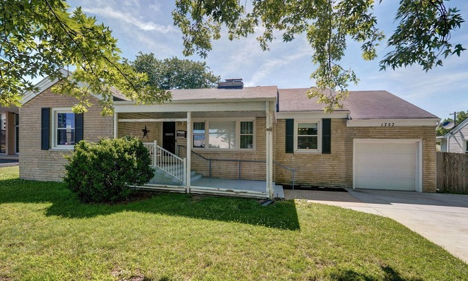 Springfield Cottage | Charming 3-bedroom cottage in Springfield with WiFi, AC