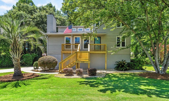 Harbison House | Charming 4-bedroom house in wooded serene neighborhood