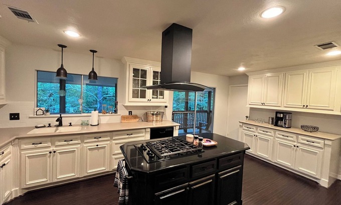 Grogan's Mill House | Charming 4-bedroom house with a fenced backyard for the pup.