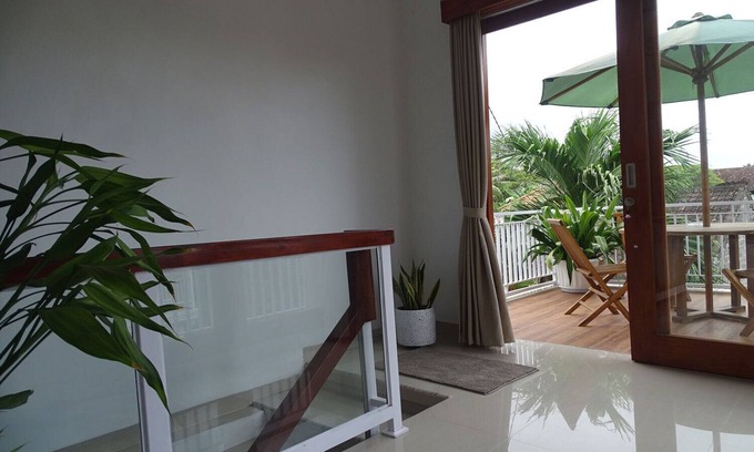 Tukad Mungga Villa | Charming 4-bedroom villa with Pool, WiFi and AC in enchanting Lovina, North Bali