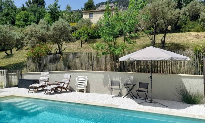 La Roche-sur-le-Buis Villa | Charming 6-person 3-bedroom villa with swimming pool and breathtaking views
