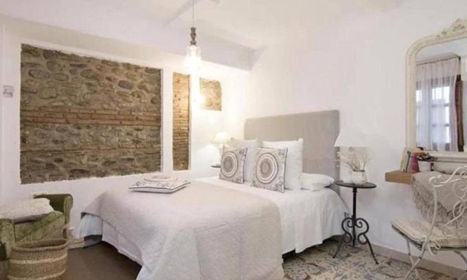 Centro - Sagrario Apartment | Charming accommodation in Granada