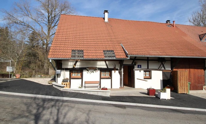 Bretten Cottage | Charming Alsatian Farmhouse: 2 Terraces, BBQ, Accessible, Near Vosges – Sleeps 6
