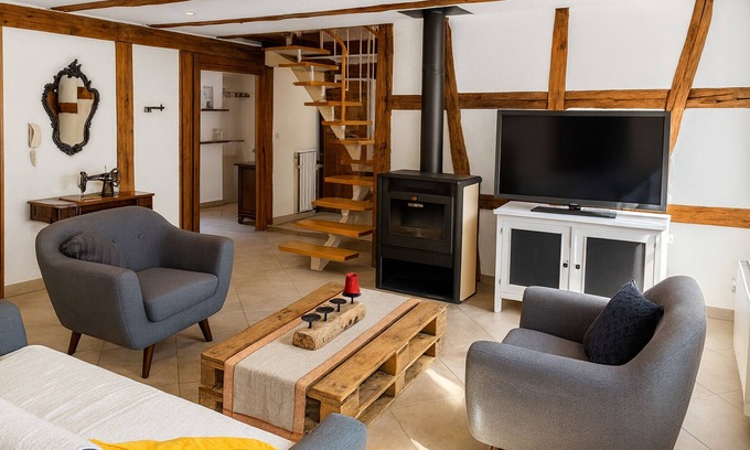 Ammerschwihr Cottage | Charming Alsatian Cottage – 18th Century, 3 Bedrooms, Historic Village, Near Vineyards, Parking Included