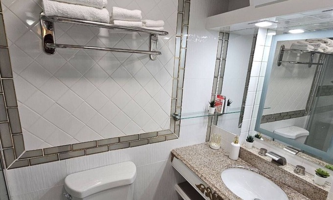 Reading House | Charming and enchanting apartment in uptown Reading with a mountain view.