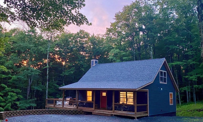 Old Timberline Cabin | Charming and quiet family-friendly cabin 5 min to Dolly Sods & Timberline Mtn
