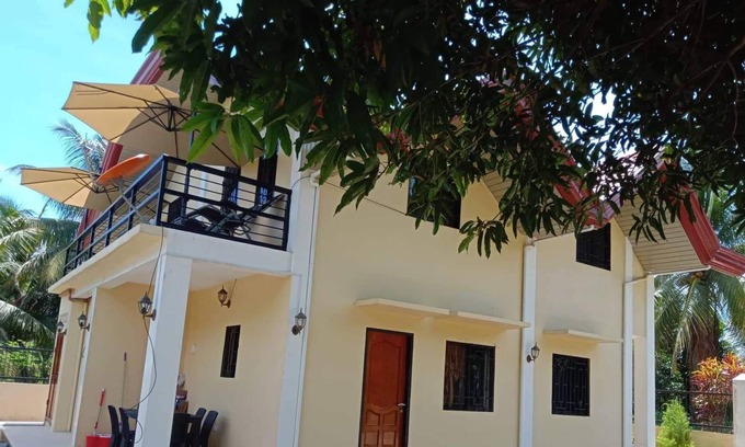 Mati House | Charming and Relaxing 7-Bed House in Mati City,