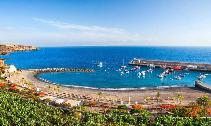 Playa San Juan Apartment | Charming Apartment with Sea Views in Playa San Juan